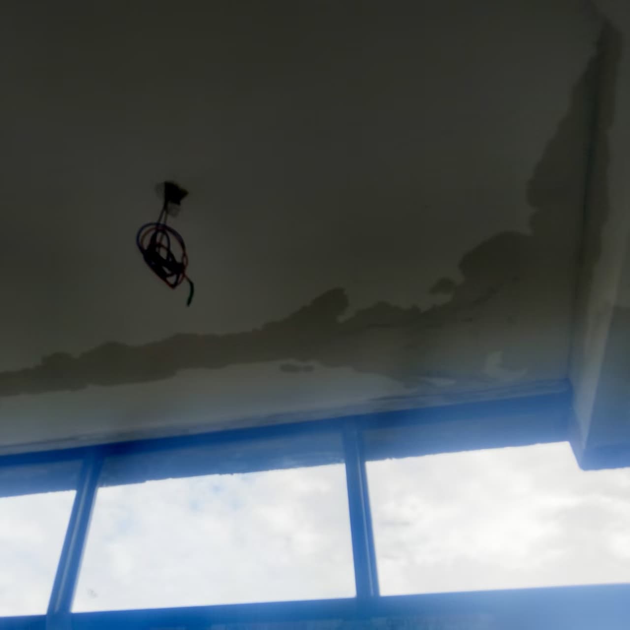 花溪区老石园村屋面漏水检测修前实拍