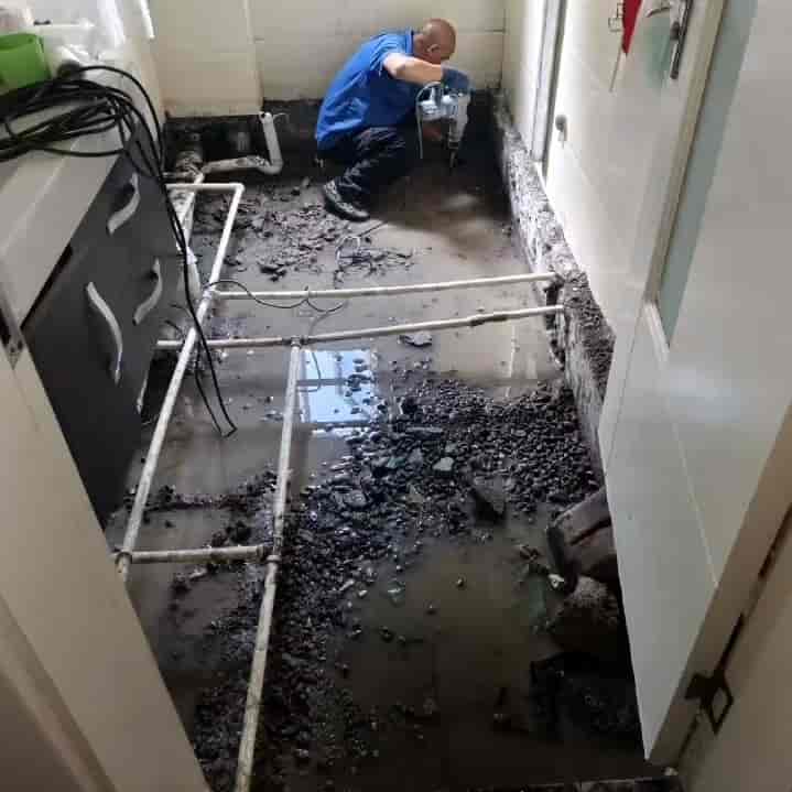 贵阳小河区卫生间漏水整体翻新修前实拍
